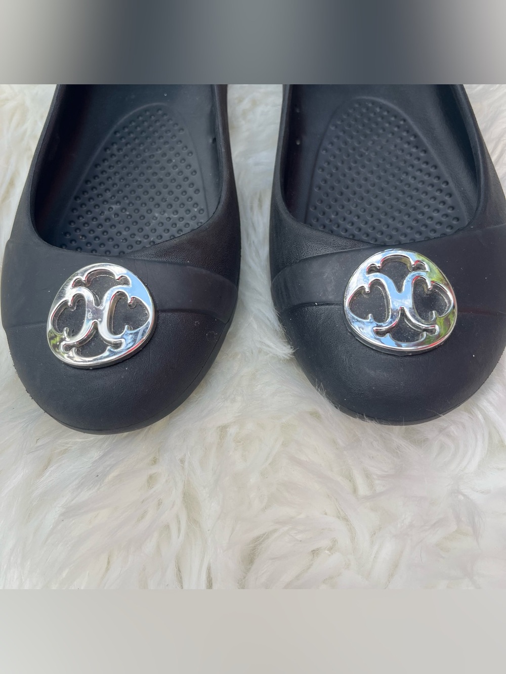 Crocs “Gianna” Disc Ballet Flats - Picture 6 of 13